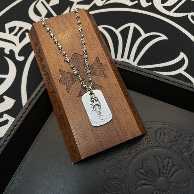 Ch*0me He**ts necklaces